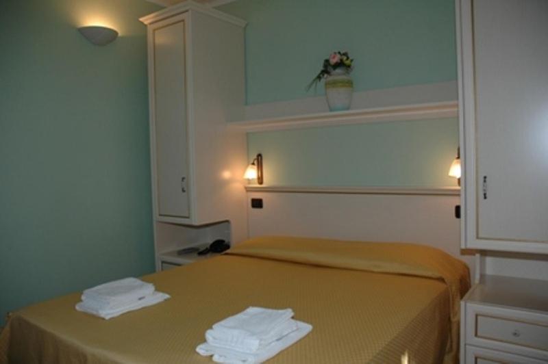 四人标准间, Albergo Montenerone