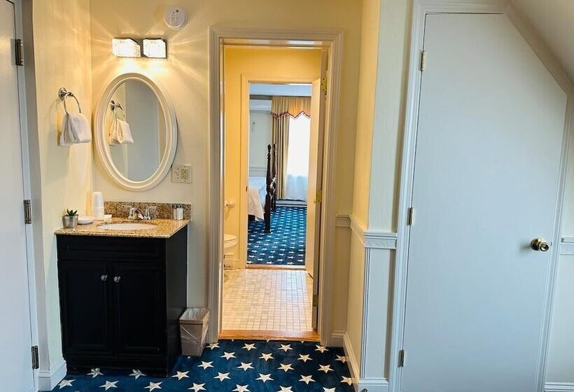 Люкс, America's Cup Inn Newport