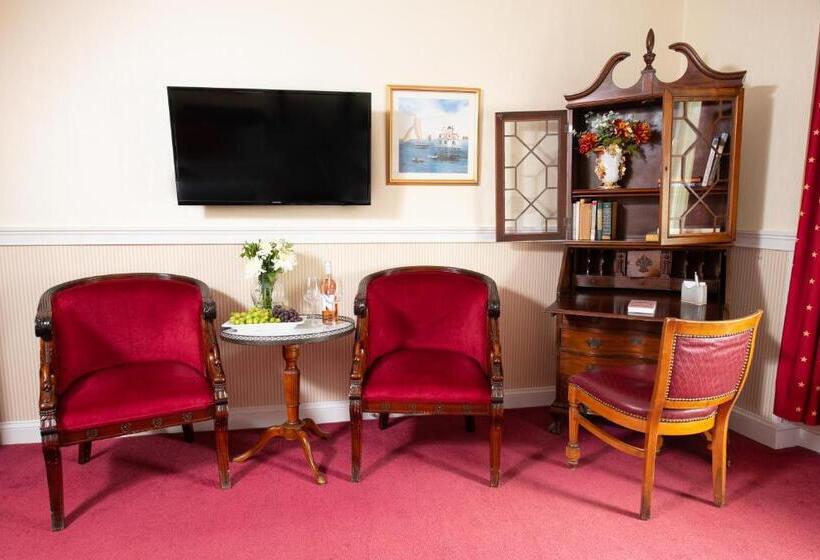 Номер Deluxe, America's Cup Inn Newport
