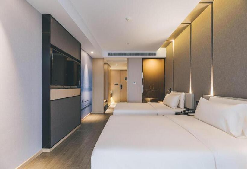 Номер Superior, Atour Hotel Ningbo Sanjiangkou Bund Book City