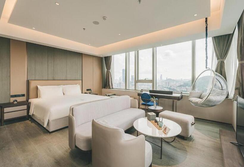 سوئیت با چشم‌انداز, Atour Hotel Shenzhen Luohu Shuibei Ibc