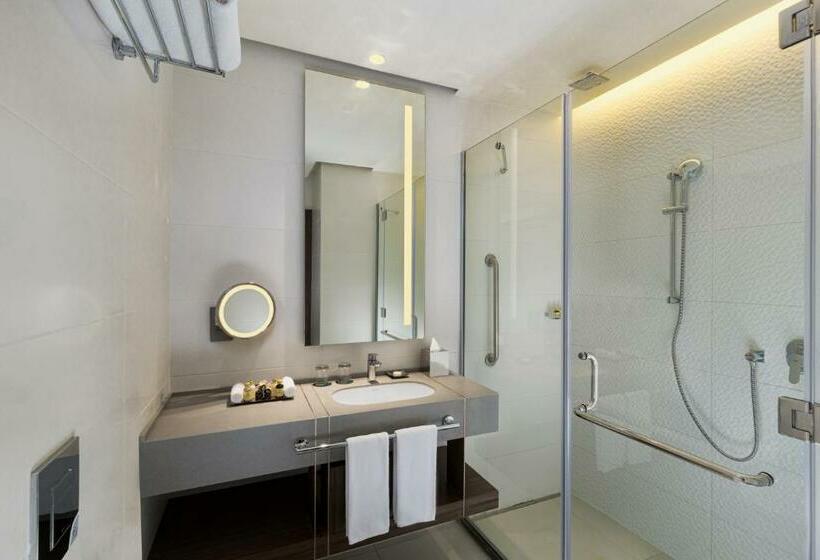 Номер Deluxe Кровать Кинг, Millennium Place Barsha Heights Hotel
