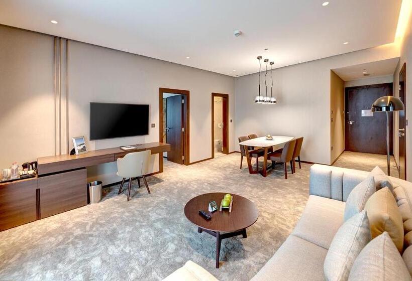 Люкс Повышенной Комфортности, Millennium Place Barsha Heights Hotel