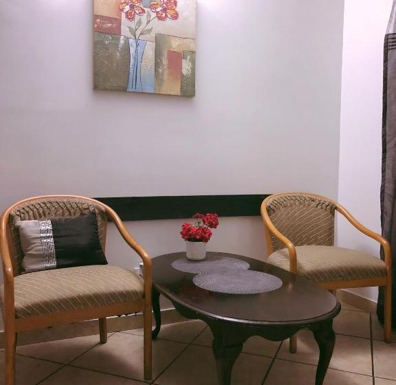 اتاق استاندارد برای معلولان, Lago Motor Inn