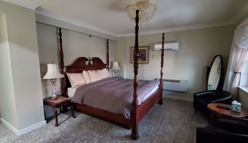 Номер Deluxe, Lowell Inn