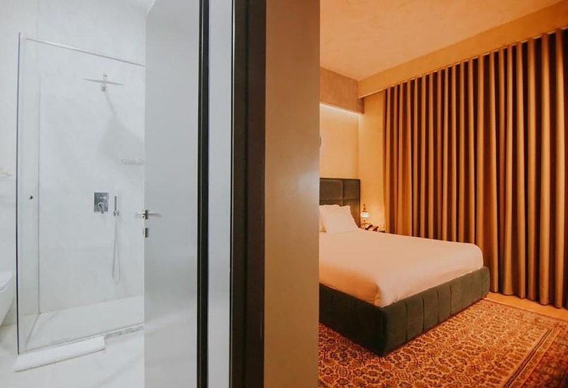 豪华房间, Dim S Hotel & Restaurant