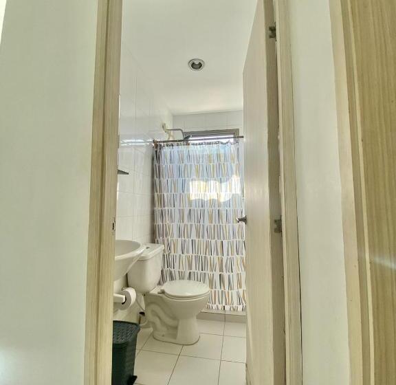 스위트, Nueve Uno Hostel