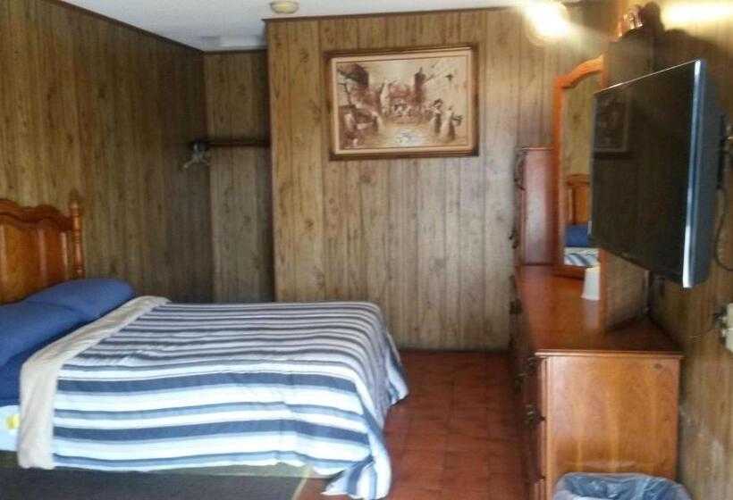 장애인을 위한 스탠다드 룸, Mayflower Motel Milford