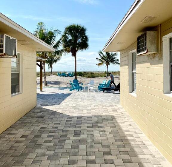 اتاق لوکس با چشم‌انداز, The Molloy   Treasure Island Suites & Cottages