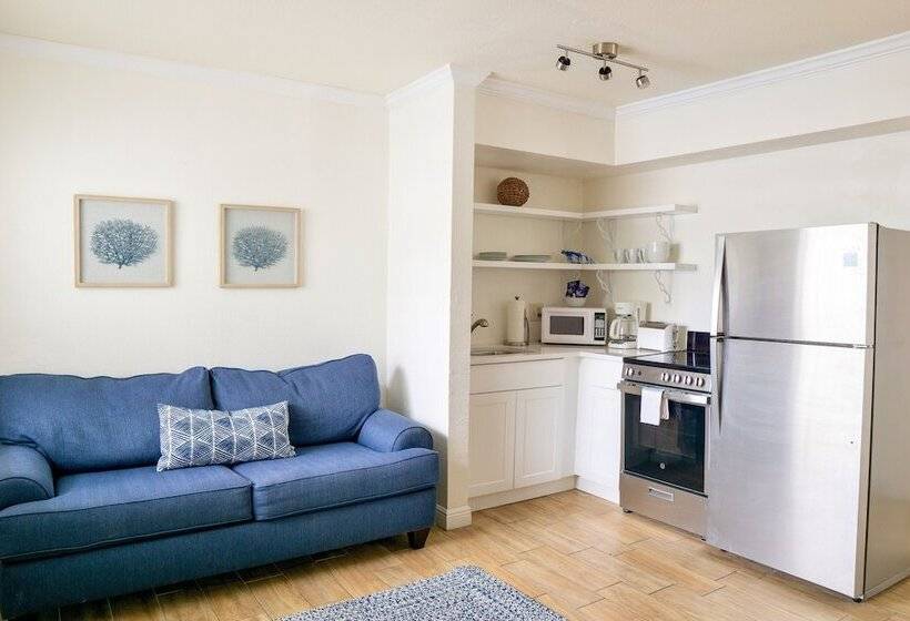 سوییت, The Molloy   Treasure Island Suites & Cottages