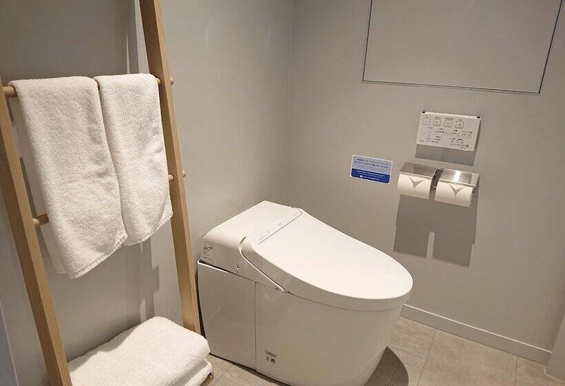 غرفة ديلوكس, Anteroom Naha