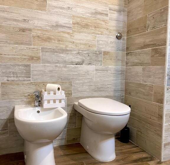 غرفة قياسية فردية, Dani's House