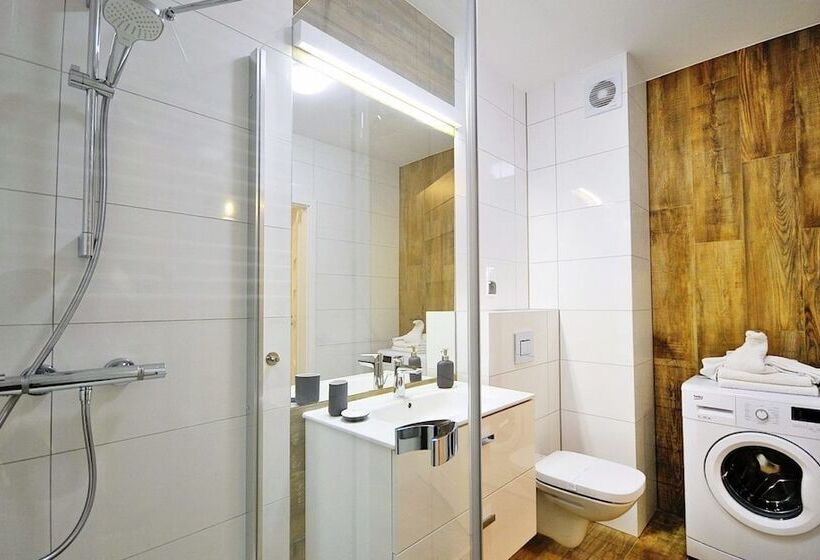 2-Bedroom Classic Apartment, Balticon Polanki Park