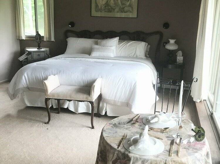 Romantic Room, Berkshire Mountain House
