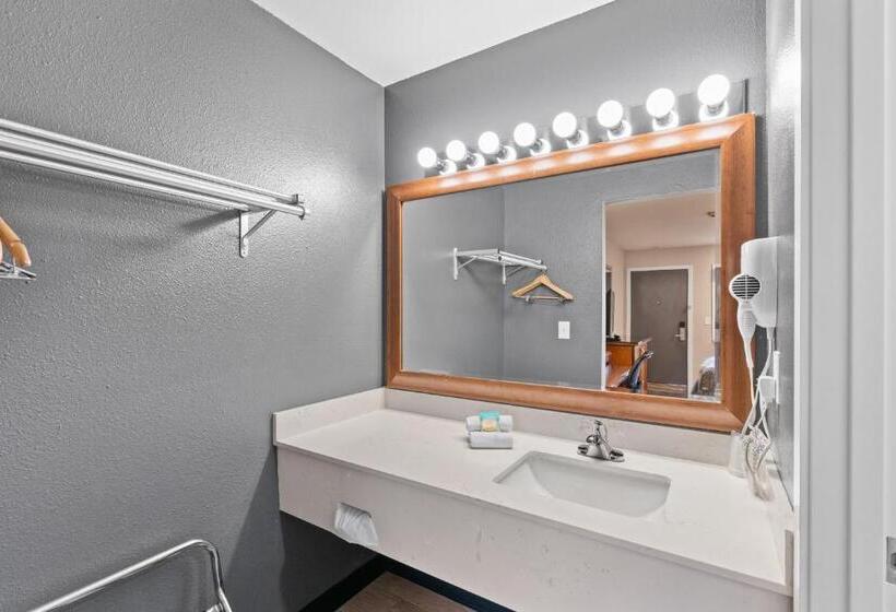 스탠다드 룸, Basecamp Puyallup A Travelodge By Wyndham