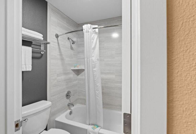 إستوديو قياسى سرير كينج, Basecamp Puyallup A Travelodge By Wyndham