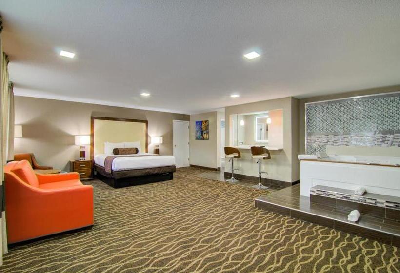 스위트 킹사이즈 침대, Westbridge Inn And Suites