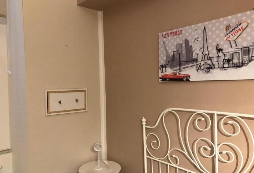 اتاق استاندارد, Traiano Guest House