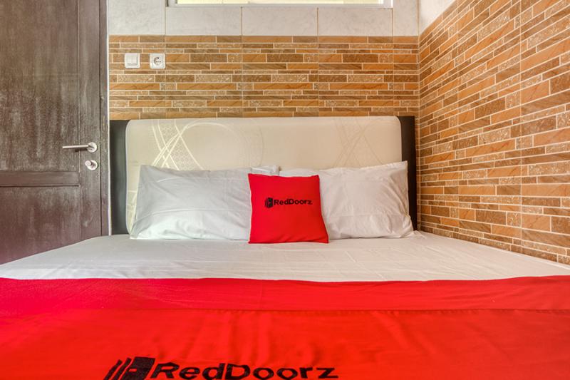 Номер Стандарт, Reddoorz @ Panglima Polim 2