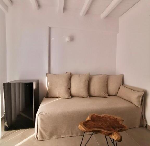 سوییت جونیور با بالکن, Sofos Suites Mykonos