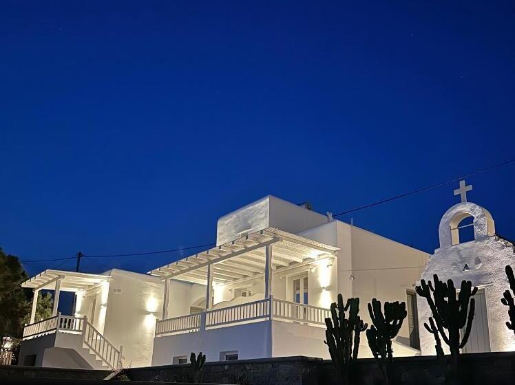 سوییت خانوادگی, Sofos Suites Mykonos