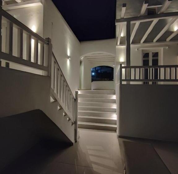 سوییت خانوادگی, Sofos Suites Mykonos