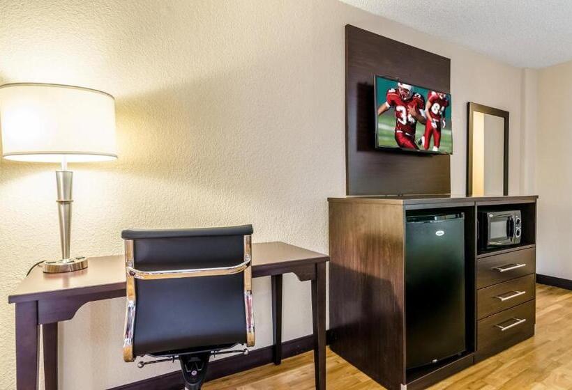 اتاق لوکس با تخت بزرگ, Red Roof Inn Plus+ Wichita East