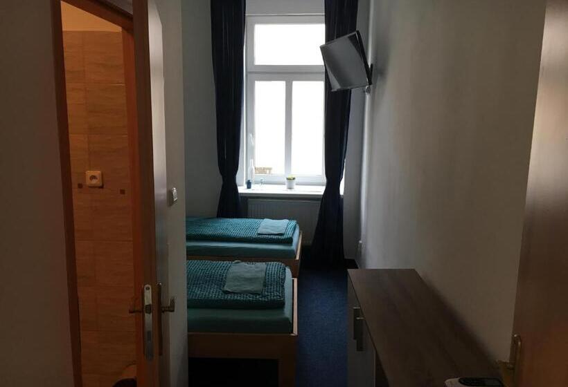 اتاق استاندارد, Mikulov Inn   Hotel Zeme