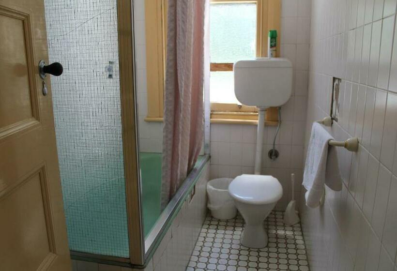 اتاق استاندارد, Royal Hotel Orange