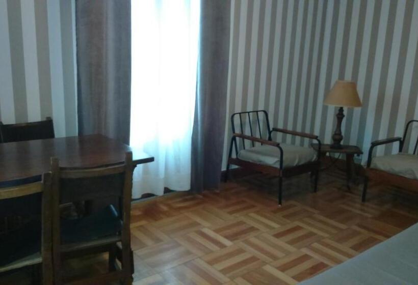 Номер Стандарт, Pazo Pias P