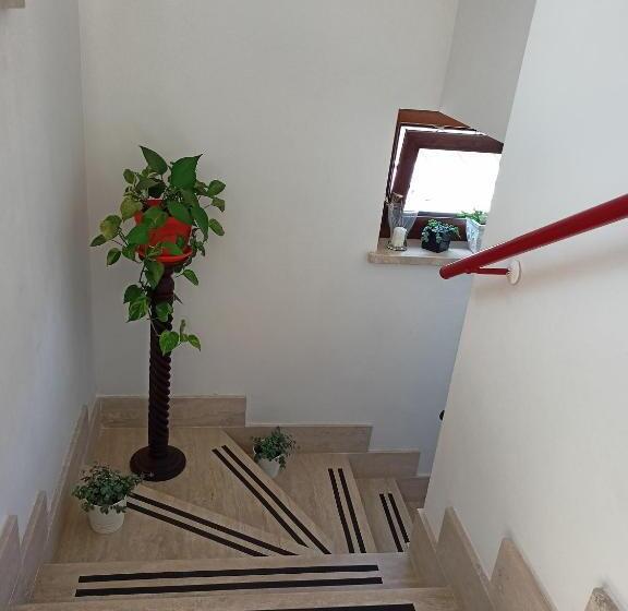 Номер Стандарт с Балконом, Il Faggio 17 B&b
