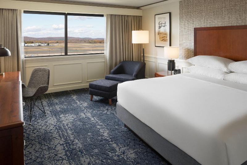 Стандартный Номер Кровать Кинг, Sheraton Hartford Hotel At Bradley Airport