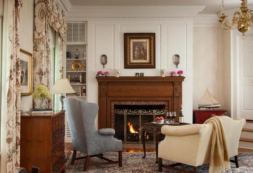 Люкс Повышенной Комфортности, Inn At Warner Hall