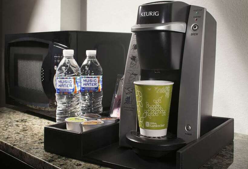 Номер Стандарт, Hilton Garden Inn Milwaukee Brookfield Conference Center, Wi