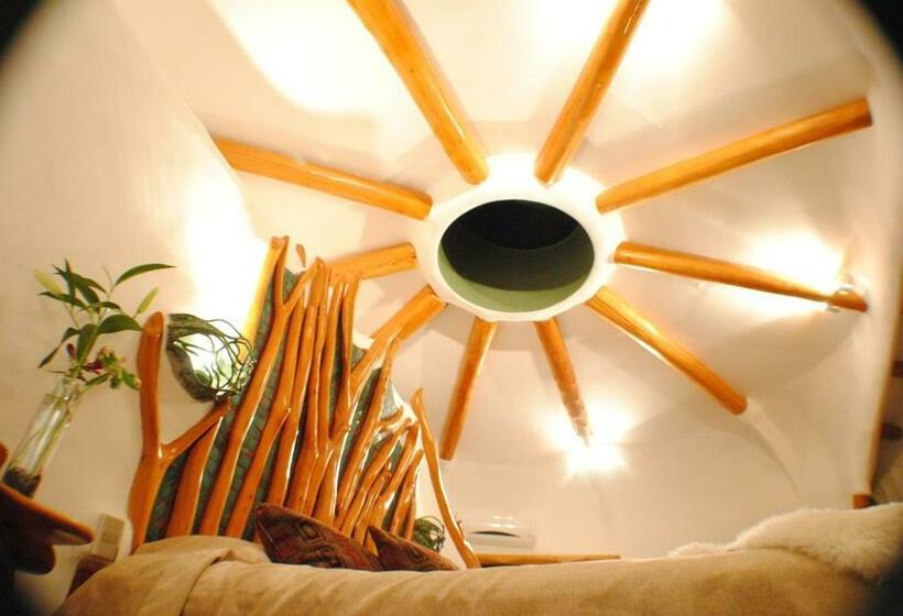 سوییت لوکس, Cascada Lodge Cajon Del Maipo