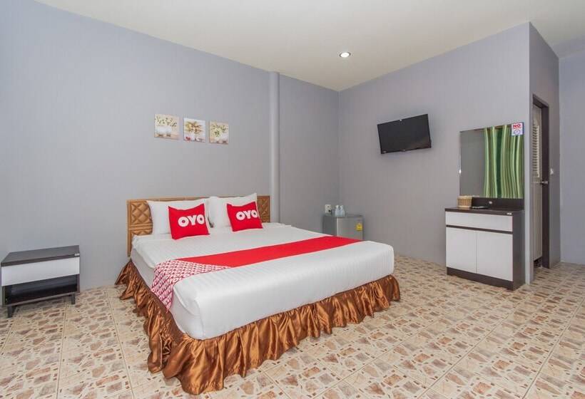 Номер Superior, Oyo At Night Pranburi