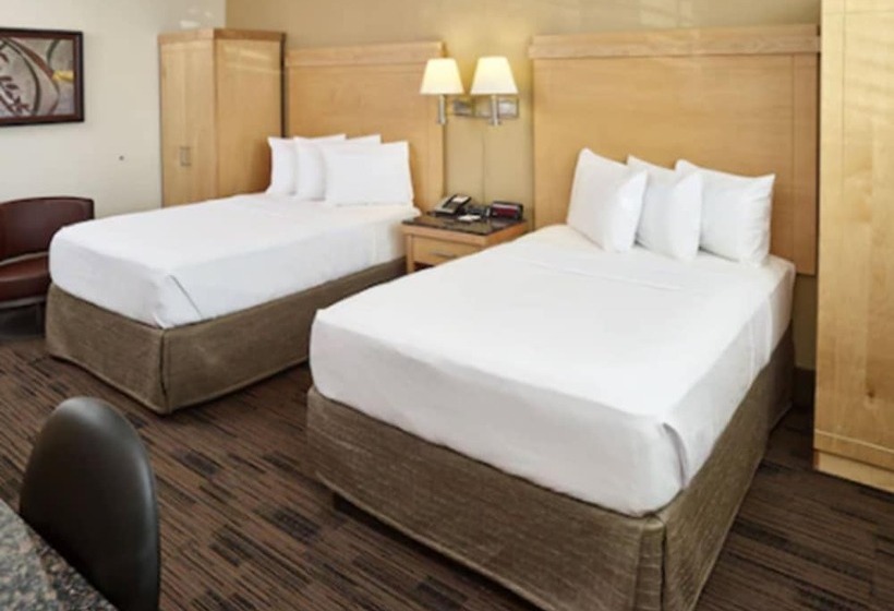 Номер Deluxe, Livinn Hotel St Paul East / Maplewood