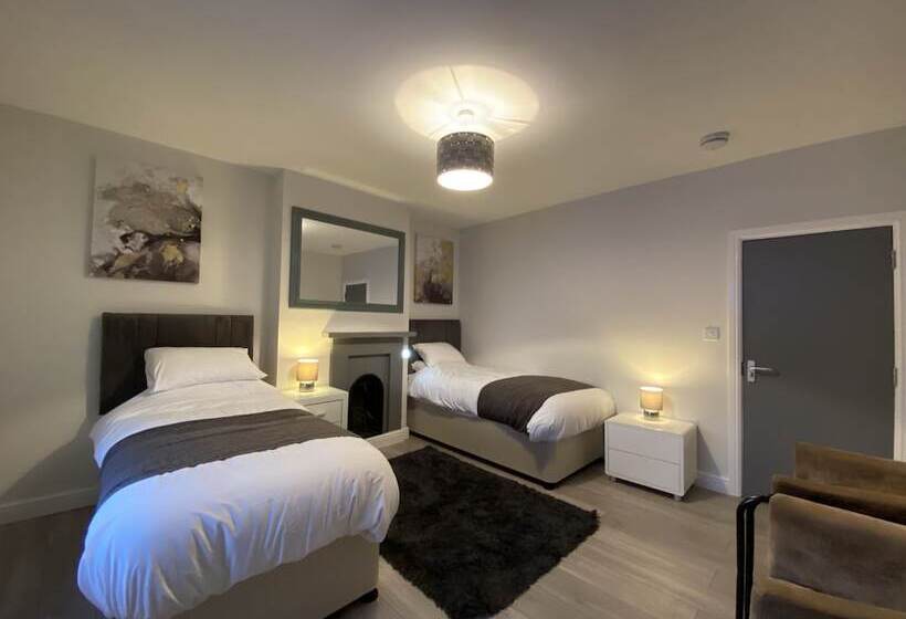 Номер Deluxe, The Fordham Inn