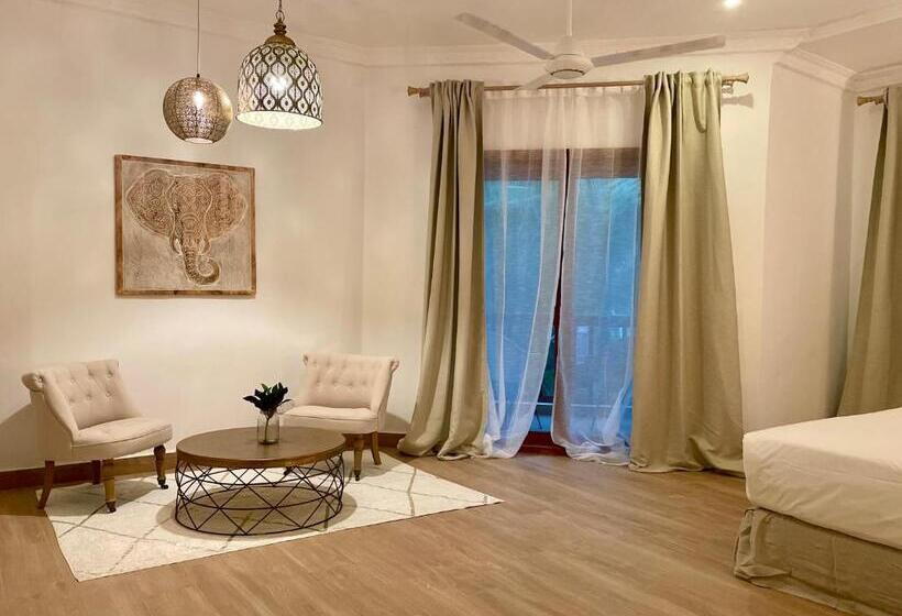 اتاق لوکس با چشم‌انداز دریا, Amani Boutique Hotel   Small Luxury Hotels Of The World