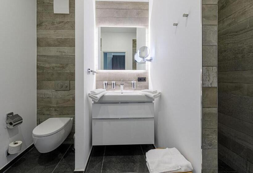 Апартаменты 3 Спальни, Apartmentanlage Zwei Wasser  Strandhaus