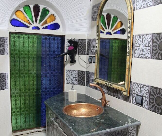 اتاق سوپریور سه تخته, Riad Sahraui