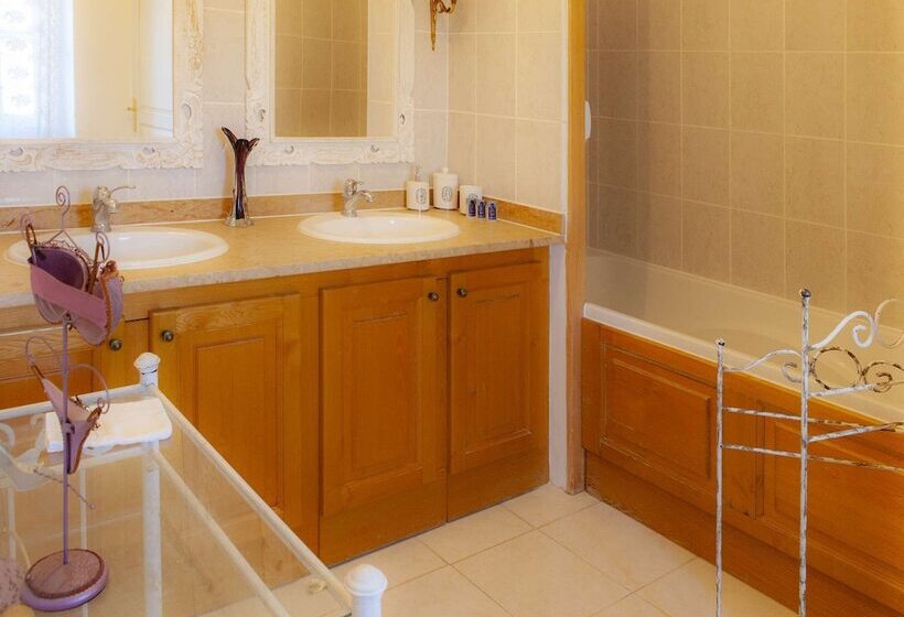 Номер Deluxe, Chateau De Murviel