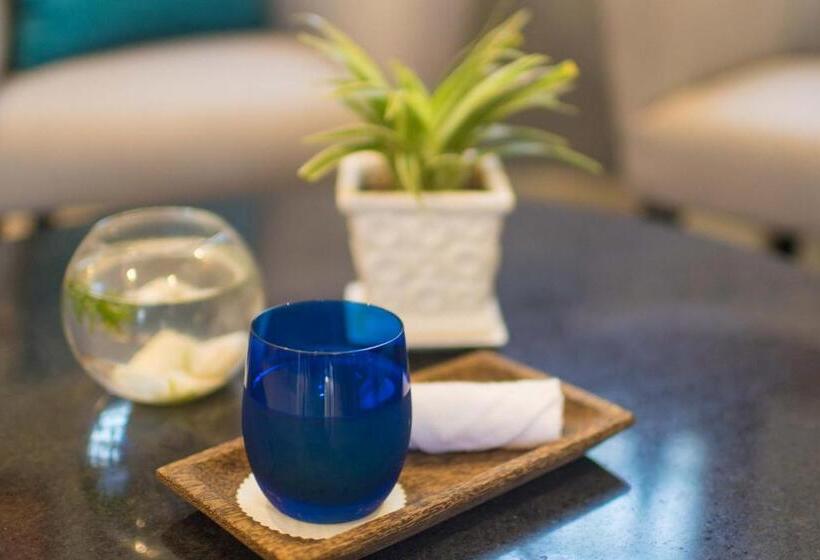 带阳台的豪华间, River Retreat Boutique