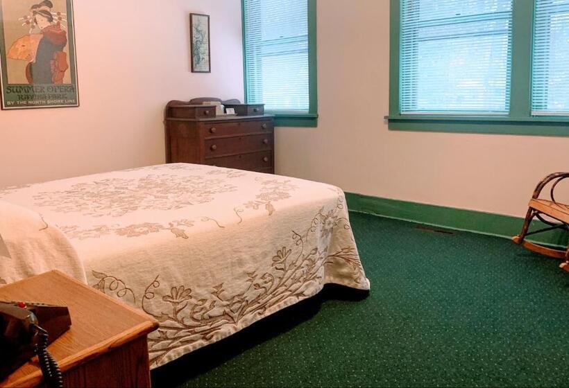 Номер Стандарт, Gordon Beach Inn