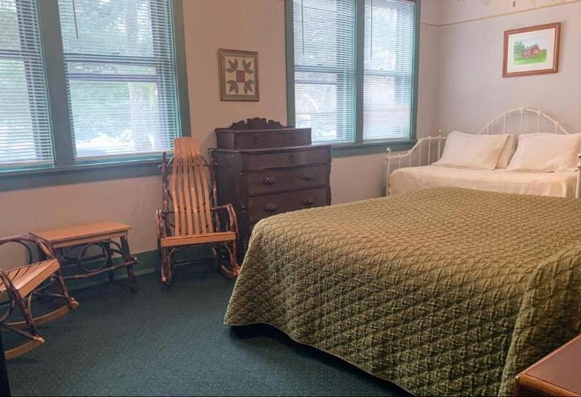 Семейный Номер, Gordon Beach Inn
