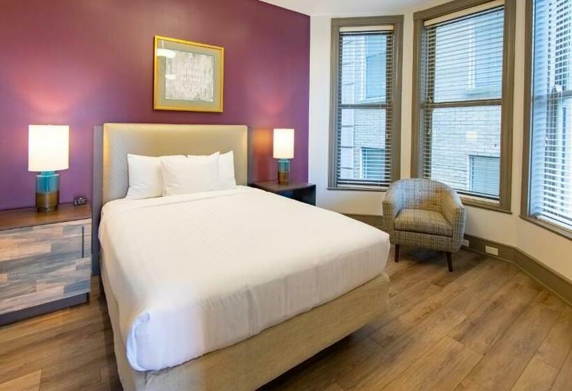 适合残疾人士使用的带超级大床的标准间, Holiday Inn Club Vacations New Orleans Resort, An Ihg