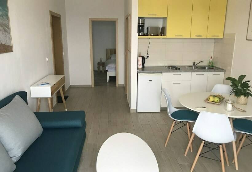 Семейные Апартаменты, Sunny Apartments