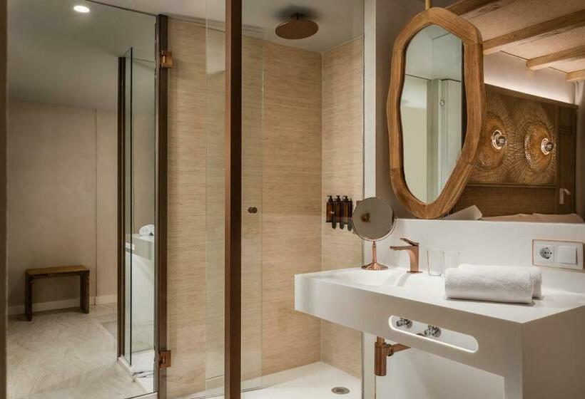 Номер Стандарт с Гидромассажем, Lago Resort Menorca  Suites Del Lago Adults Only