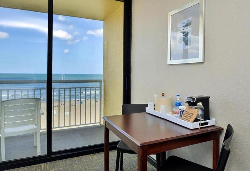 스탠다드 발코니 룸 바다 전망, Four Points By Sheraton Virginia Beach Oceanfront