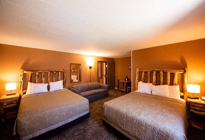 Люкс 2 Спальни, Super 8 By Wyndham Bridgeview Of Mackinaw City